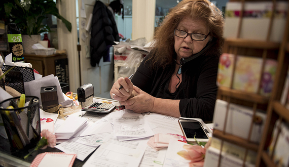 Floral shop owner watches industry change with Syracuse