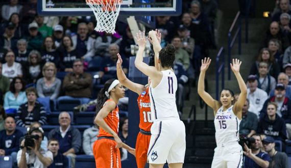 Kia Nurse&#8217;s historic night for UConn ends Syracuse&#8217;s season, 94-64, in NCAA Tournament second round