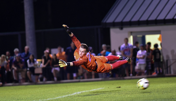 No. 7 Syracuse loses first home match since October 2015 in 2-1 defeat to No. 17 Louisville