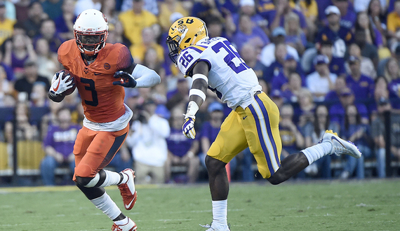 No. 25 Louisiana State staves off Syracuse comeback, downs Orange 35-26