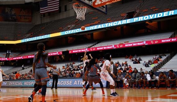 Syracuse, a team that loves the 3-pointer, is starting to hit more from behind the arc
