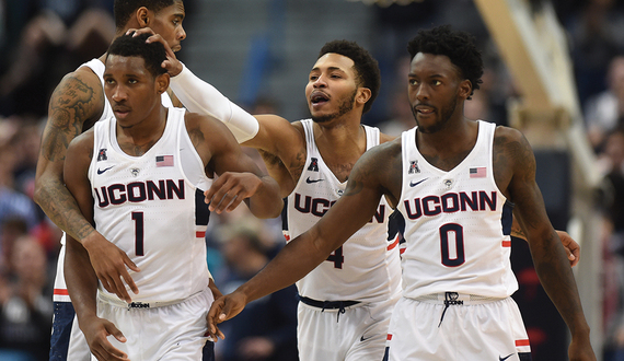Beat writer Q&#038;A: The Hartford Courant&#8217;s Dom Amore breaks down struggling Huskies