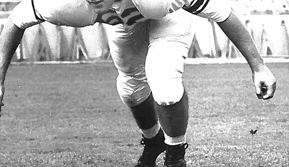 Jim Mazurek, former Syracuse offensive lineman, died Monday aged 74