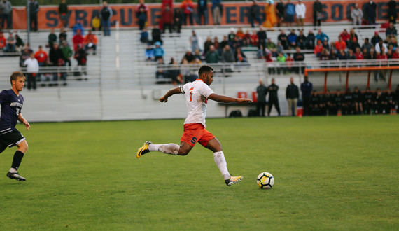 Mo Adams to enter 2018 MLS SuperDraft