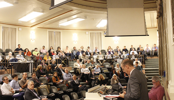 Senate votes to ban sexual relationships between faculty and undergraduate students