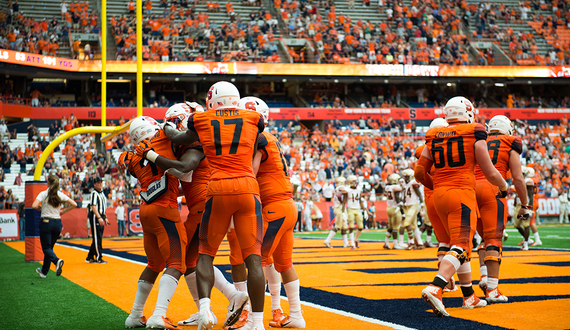 Syracuse dominates Florida State, 30-7; SU gets first win over FSU in 52 years