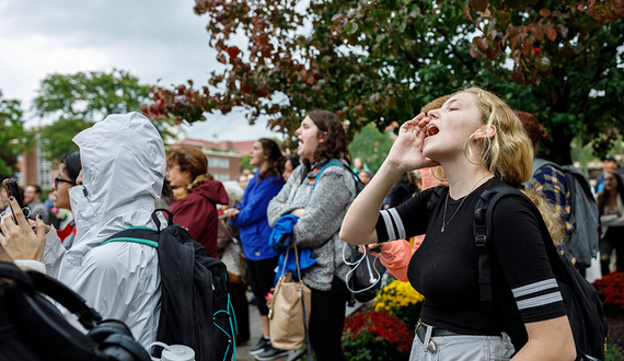 Students protest Kavanaugh during walkout, demand SU end rape culture