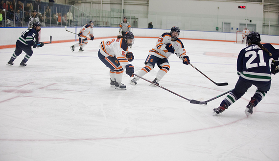Late 2nd period goal halts momentum for Syracuse in 4-2 loss to Mercyhurst