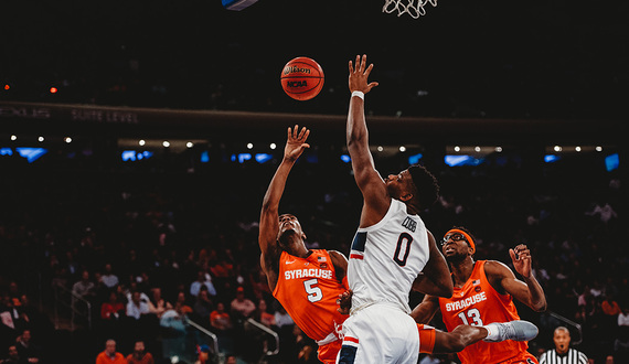 Connecticut controls pace, outlasts No. 15 Syracuse, 83-76