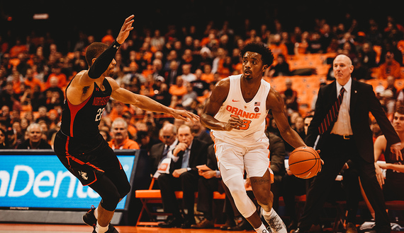 Syracuse picks up 4th-straight win, 72-49, by attacking Northeastern zone