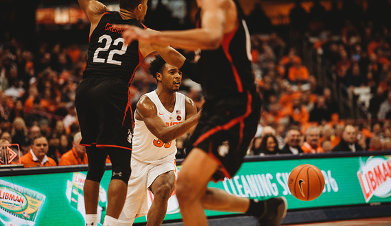 Elijah Hughes bounces back with versatile offense in SU’s win over Northeastern