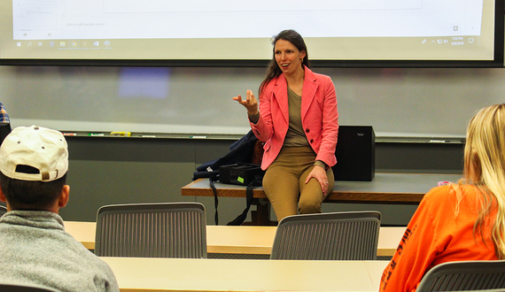SA leaders discuss “Cuse Can!” event at Monday meeting
