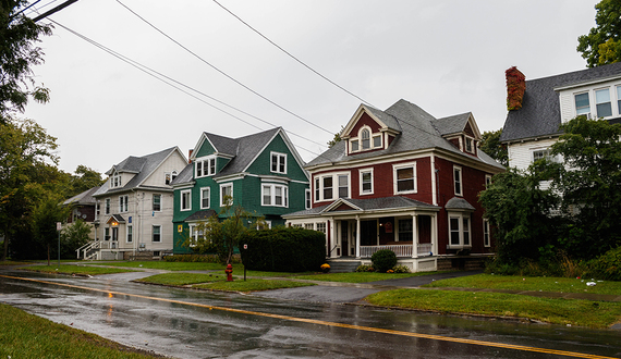 Nearly 400 landlords discuss lobbying to change state housing law