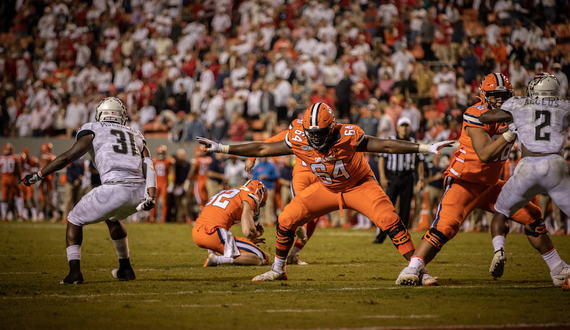 Offensive lineman Ryan Alexander leaves Syracuse midseason