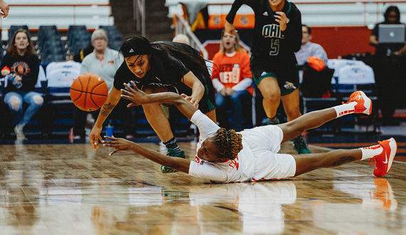 Tighter zone saves delayed offense in 66-54 win over Ohio