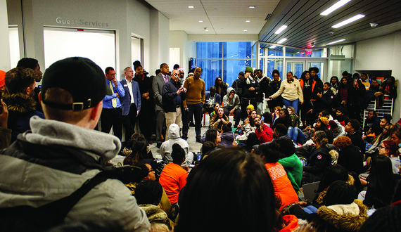 Students pressure administrators at Barnes Center sit-in