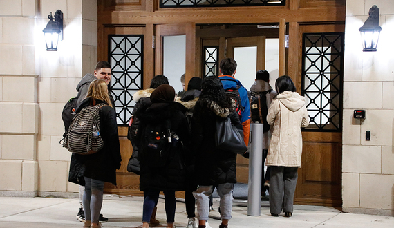 Student Association cancels meeting, joins #NotAgainSU protest