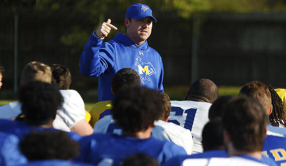 Syracuse hires Sterlin Gilbert as offensive coordinator, quarterbacks coach