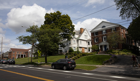 Co-ed frats provide good alternative to gender-exclusive Greek life