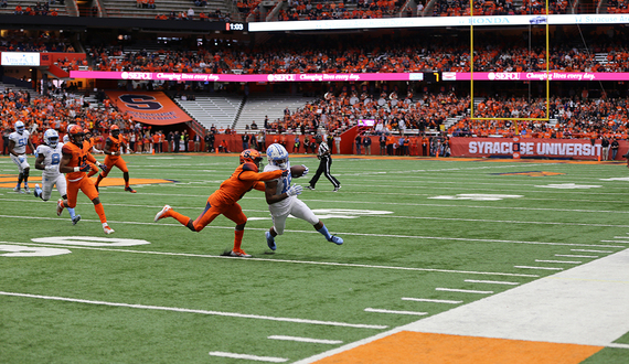 Beat writers unanimously pick UNC over Syracuse in season-opener