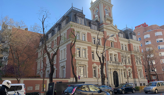 SU plans spring study abroad programs on delayed schedule
