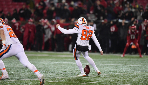 Syracuse punter Nolan Cooney overcame cancer at 16, leads ACC in yards