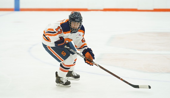 Abby Moloughney, Sarah Thompson win weekly CHA awards