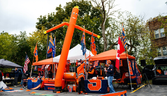 Hot dogs, cornhole and tailgates return to Manley Field House lot