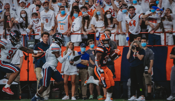 Szmyt cements Syracuse’s 24-21 victory over Liberty in Shrader’s 1st start