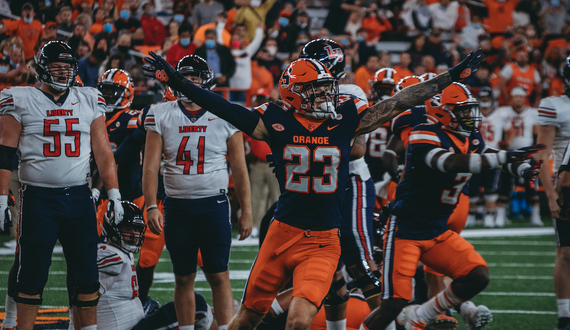 Syracuse&#8217;s defense shuts down QB Malik Willis in revenge win over Liberty