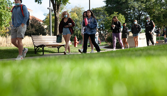 Students reflect on SU’s placement in 2021 national college rankings