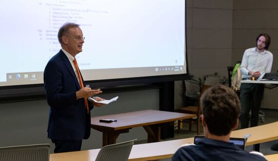 Syverud announces movement on possible revocation of Giuliani degree during SA meeting