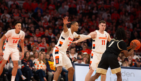 After 3 straight games allowing 90+ points, SU wins with &#8216;active&#8217; defensive game