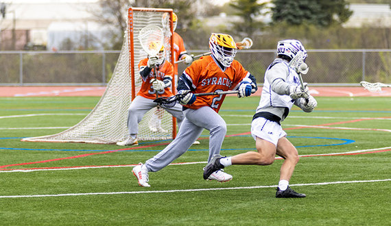 SU men’s club lacrosse is young, challenging themselves against the best