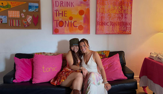 2 SU alums, best friends’ hand-drawn designs became clothing brand Tonic Girl