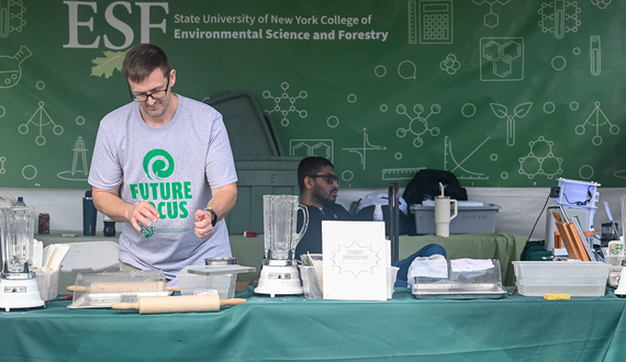 ESF students share thesis projects, address ecological concerns at NYS Fair