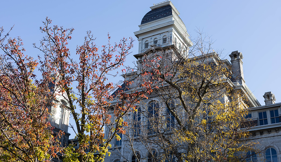 SU reminds faculty of partisan speech, property use policies in staff email