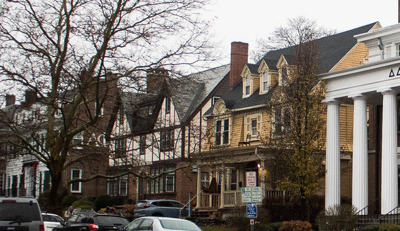 Syracuse University places Alpha Epsilon Pi under investigative status