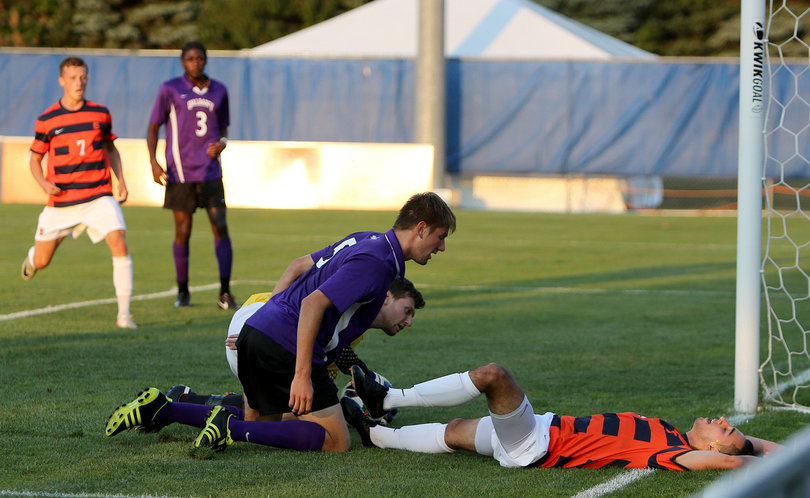 Syracuse 2, Albany 0
