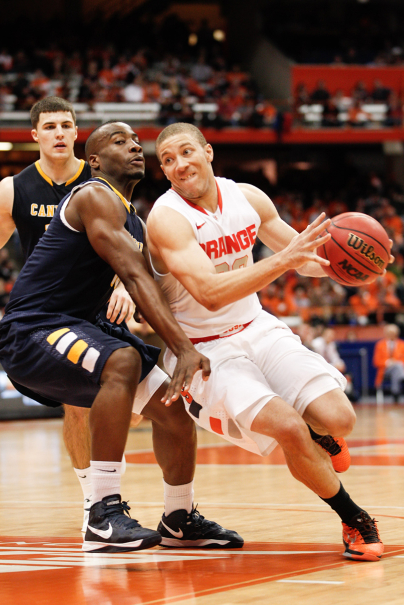 THE BETTER HALF: Syracuse scores 50 points in second half to overcome early struggles in 85-61 win over Canisius