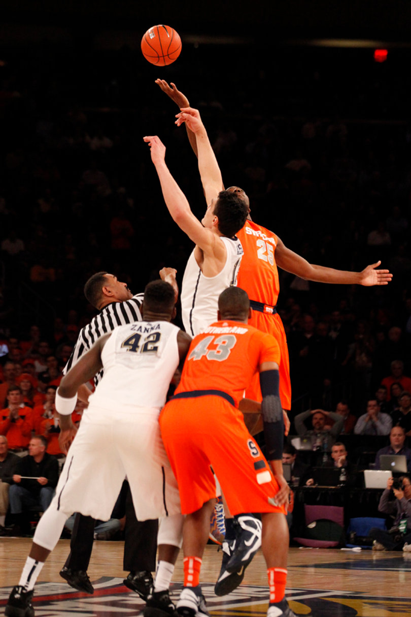 Syracuse and Pittsburgh tip off in Madison Square Garden.
