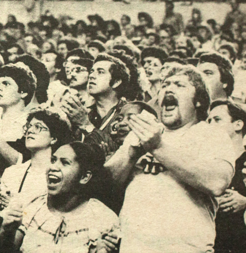 50,540 fans attended the first game in the Dome.