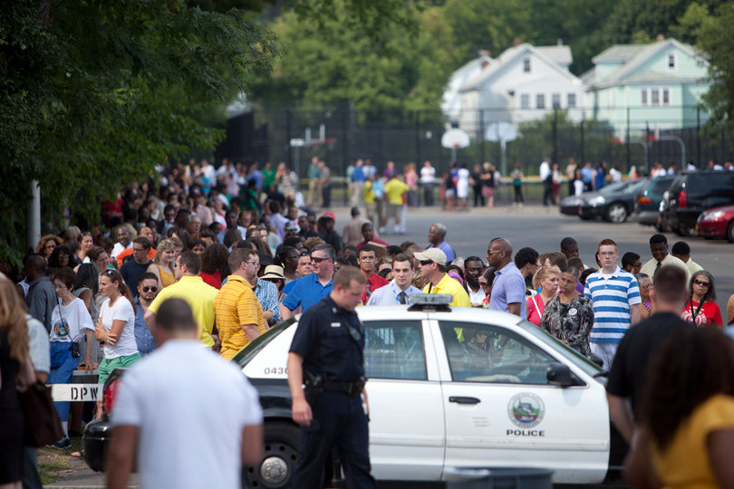 Hundreds gather at Henninger High School to hear President Barack Obama speak.
