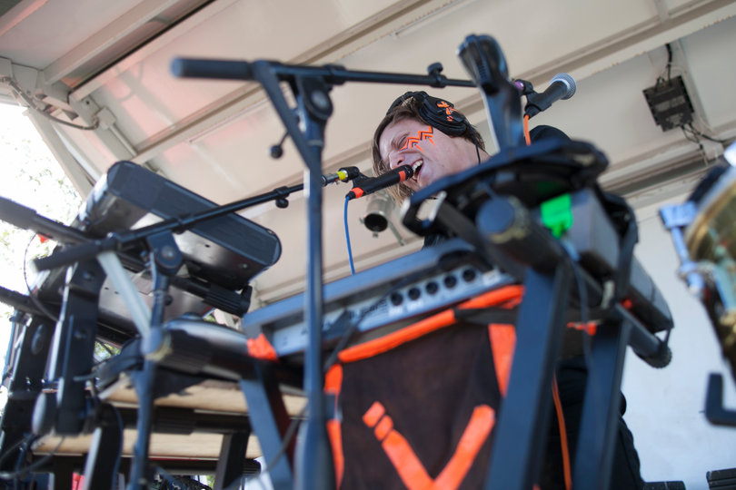 Robert Delong belts out one of his hits.