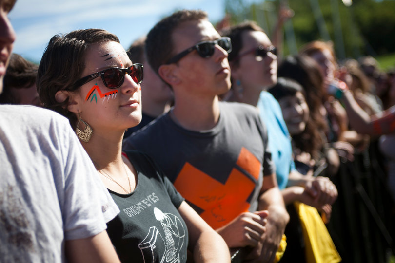 Many of Delong's fans painted their faces for his concert, like Ally Dean, an environmental studies major at the State University of New York College of Environmental Science and Forestry.