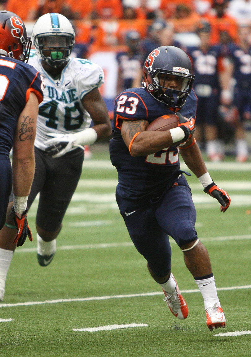 Prince-Tyson Gulley scampers up the left side of the field.