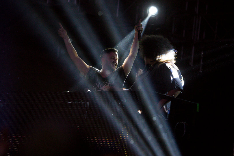 Candyland interacts and anticipates a beat drop during its set.