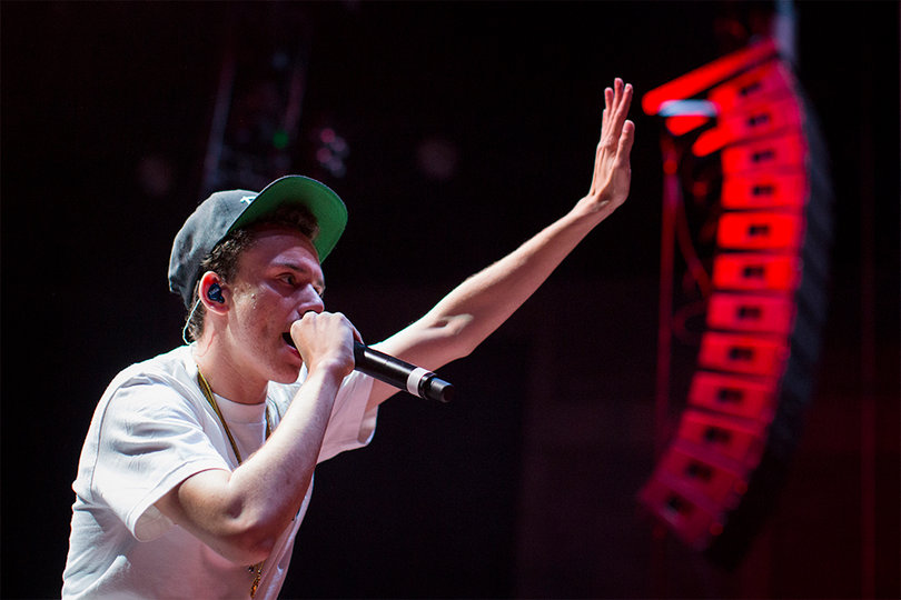 Logic, fresh off of his XXL Magazine Freshman of the Year bid and a record deal with Def Jam Records, joined the Kid Cudi tour in select cities. This was Logic's first time performing in Syracuse.   