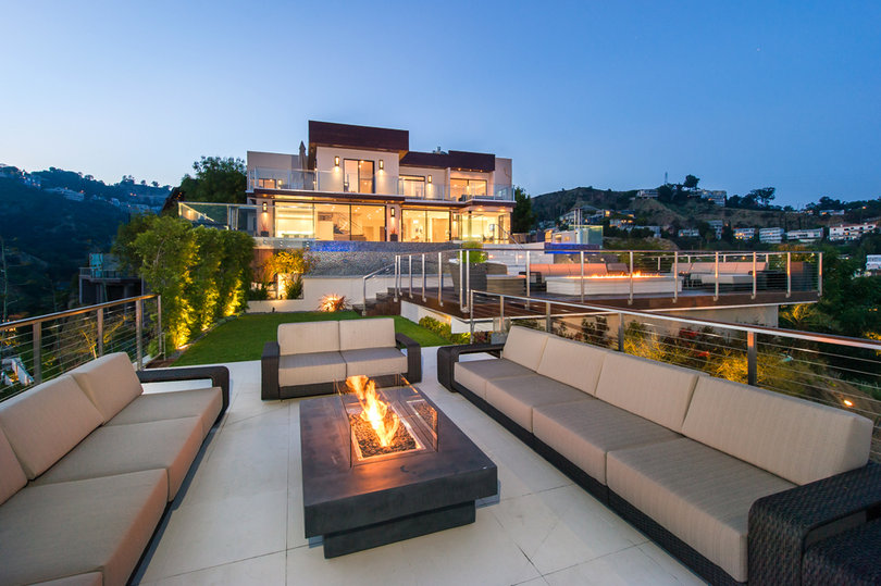 Altman is one of the stars of Bravo's "Million Dollar Listing."
