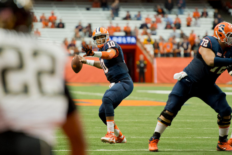 Hunt looks deep as Ivan Foy blocks. 